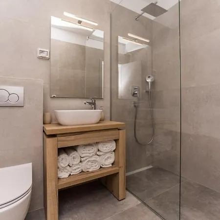 Apartment Fradama Blue By Adriaticluxuryvillas *