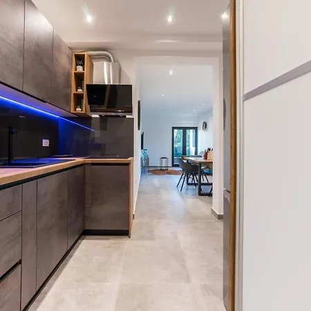 Fradama Blue By Adriaticluxuryvillas סבטי פטר