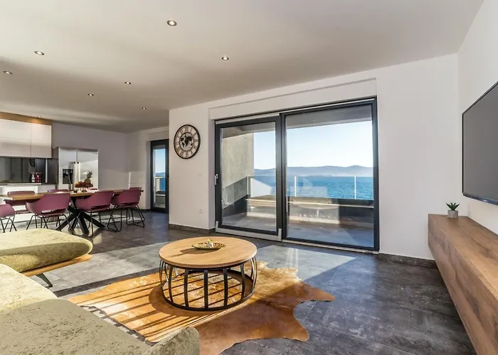 Fradama Blue By Adriaticluxuryvillas